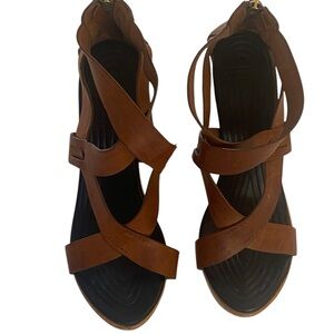 Givenchy - Women's Brown Strappy Sandals - Size 9